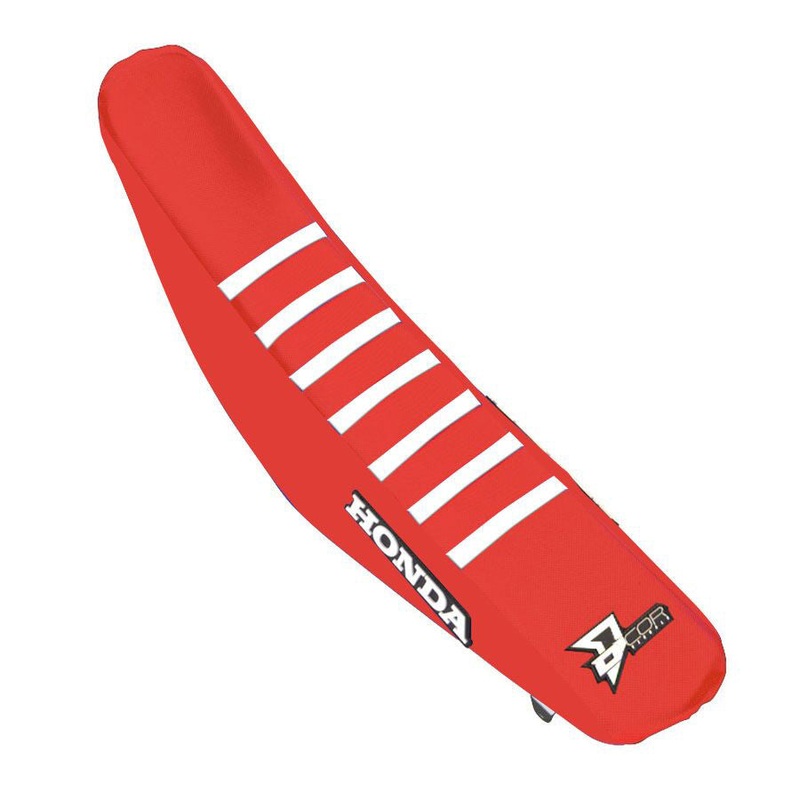 D'COR SEAT COVER 2018 GEICO RED/WHITE W/RIBS 30-10-151