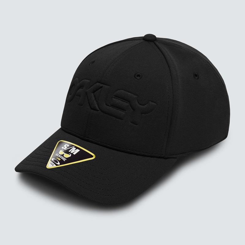 Oakley 6 Panel Stretch Hat Embossed Blackout